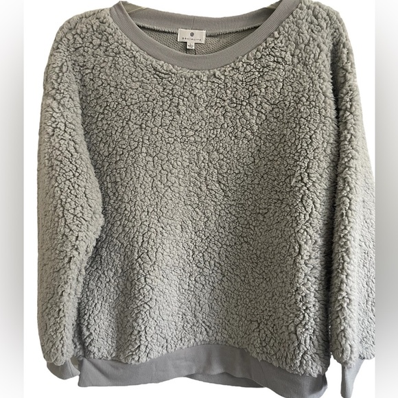 Socialite NWOT High Pile Fleece Sweatshirt Size Large - Picture 9 of 9